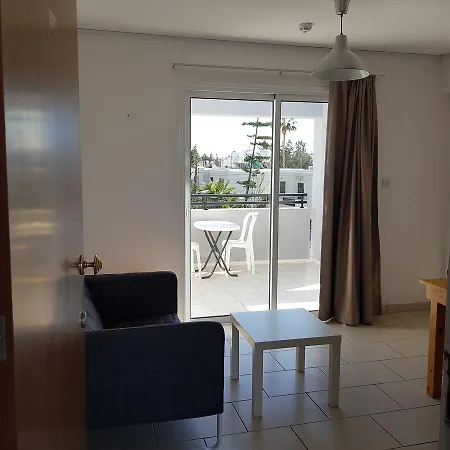 Valentinos Court Apartament Pafos
