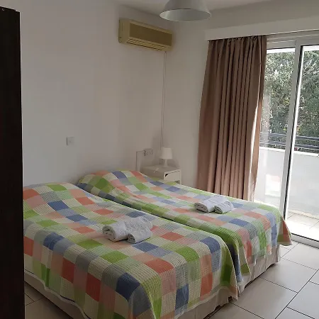 Apartament Valentinos Court *