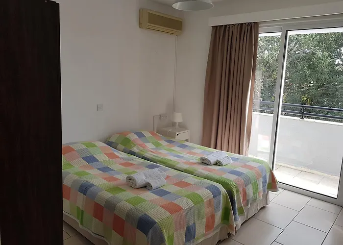 Lejlighed Valentinos Court *