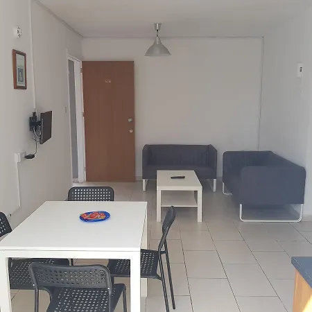 Valentinos Court
