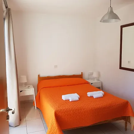 Valentinos Court Apartamento Pafos